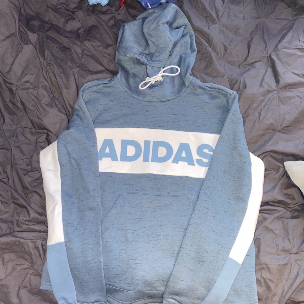 Adidas Sweatshirt